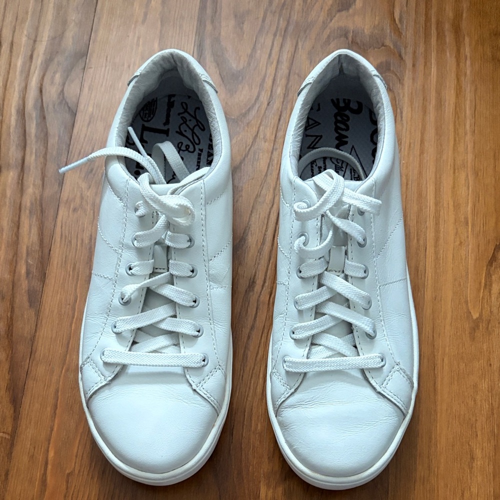 LL Bean Women’s White Leather Sneakers